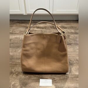 BRAND NEW WITHOUT TAGS COACH tote bag leather BEG plain 35723